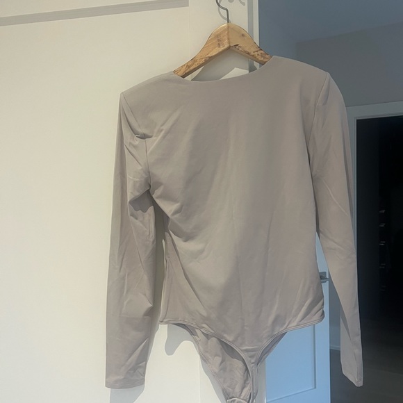 Babaton body suit . - Picture 2 of 4